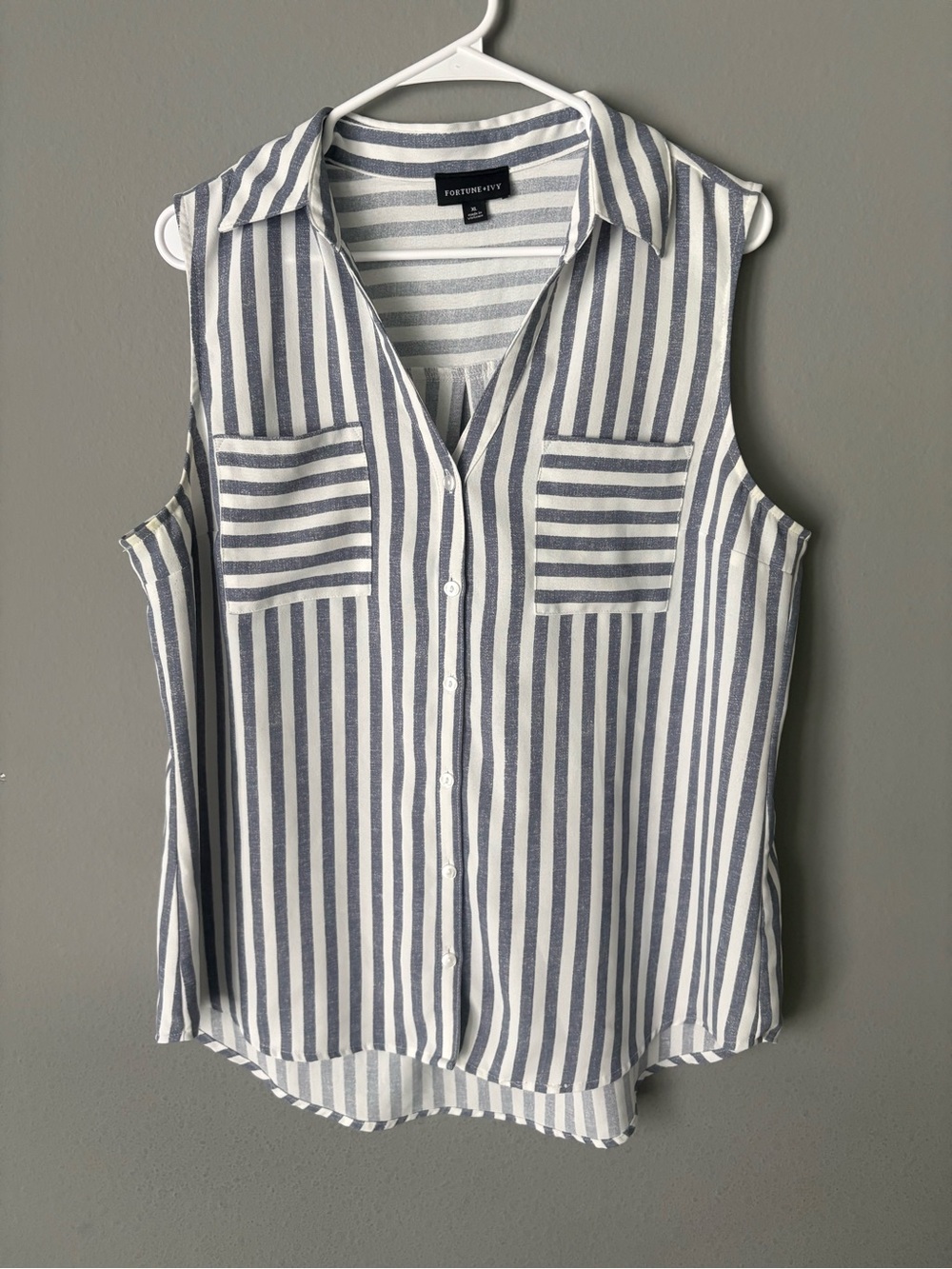 Fortune Ivy Sleeveless Button Down Striped Blouse Stitch Fix Size XL
